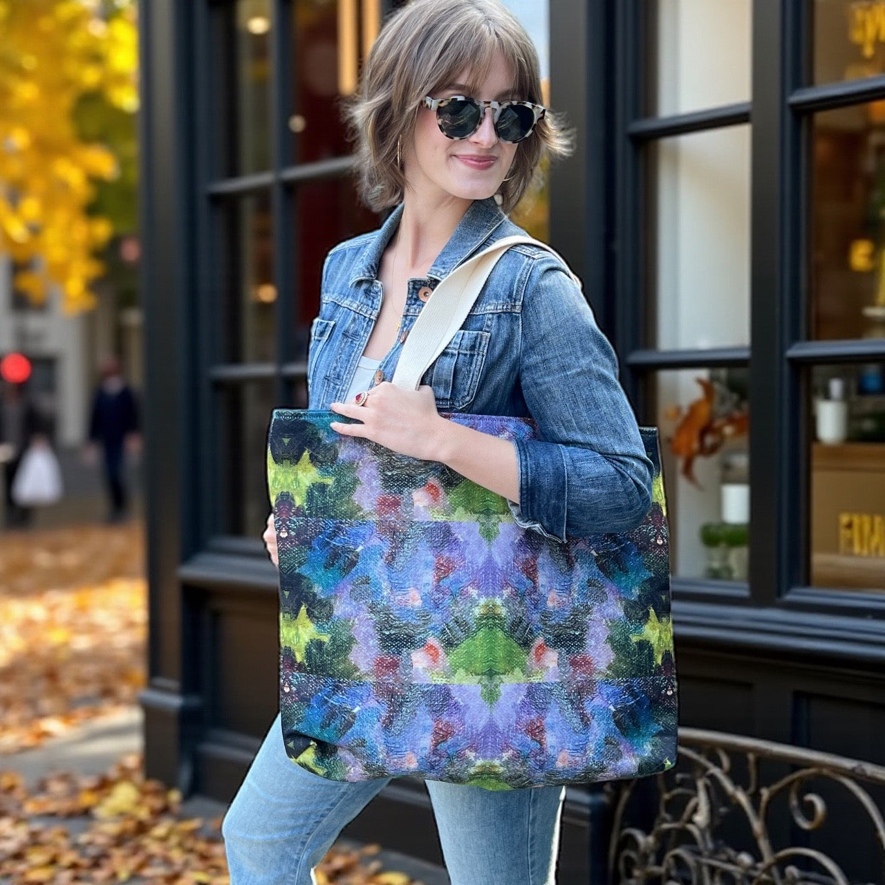Lilac Waterlilies Tote Bag